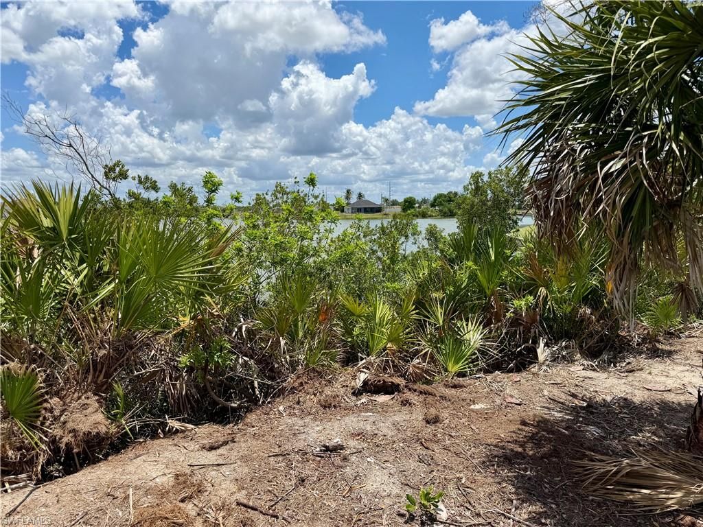 907 NW 19th PL, CAPE CORAL, FL 33993 — photo 4