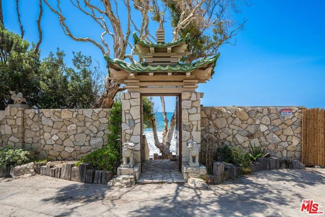 18842 Pacific Coast Highway, Malibu, CA 90265