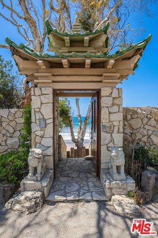 18842 Pacific Coast Highway, Malibu, CA 90265