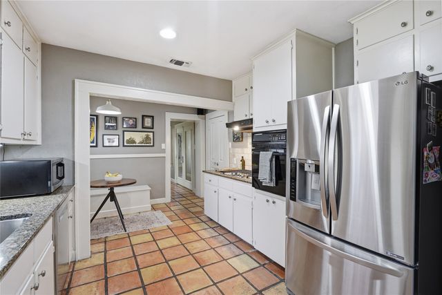 3229 Wabash Avenue, Fort Worth, TX 76109