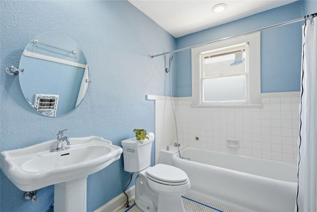 3229 Wabash Avenue, Fort Worth, TX 76109