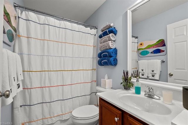 4339 Weatherton Drive, Kernersville, NC 27284