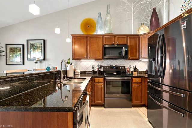 4339 Weatherton Drive, Kernersville, NC 27284