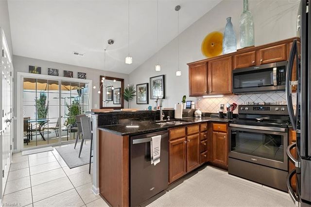 4339 Weatherton Drive, Kernersville, NC 27284