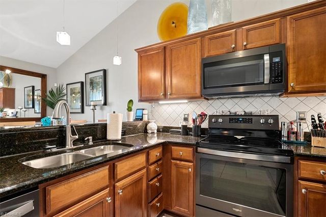 4339 Weatherton Drive, Kernersville, NC 27284