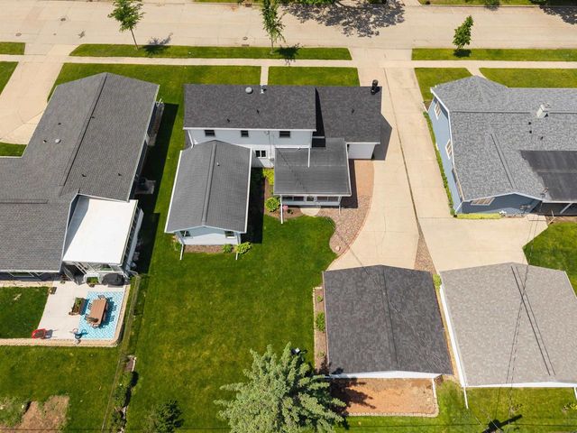 2714 N ELMWOOD COURT, Appleton, WI 54911