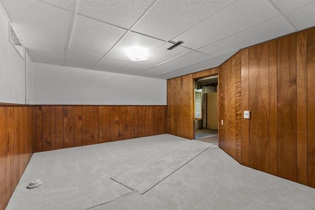 2714 N ELMWOOD COURT, Appleton, WI 54911