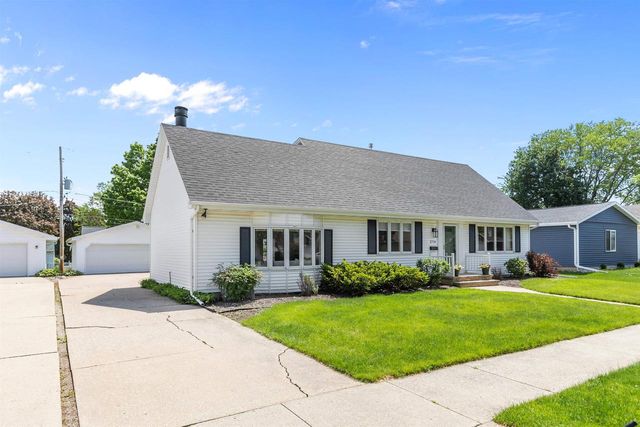 2714 N ELMWOOD COURT, Appleton, WI 54911