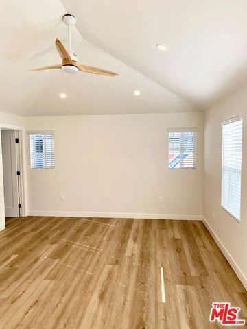 5222 Whitsett Avenue, Valley Village, CA 91607