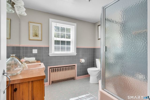 1085 Dunbar Hill Road, Hamden, CT 06514