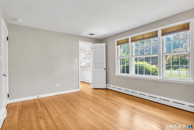 1085 Dunbar Hill Road, Hamden, CT 06514