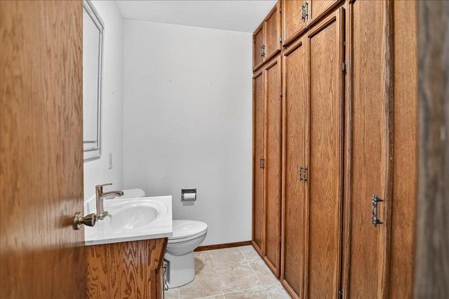 4956 Enchanted Valley Road, Middleton, WI 53562
