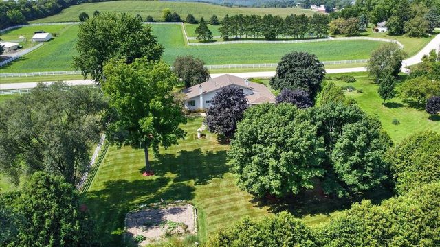 4956 Enchanted Valley Road, Middleton, WI 53562