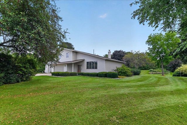 4956 Enchanted Valley Road, Middleton, WI 53562