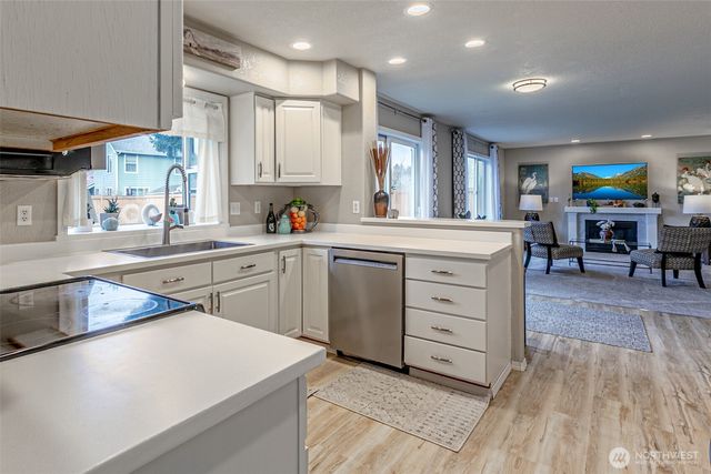 5490 Park Place Loop SE, Lacey, WA 98503