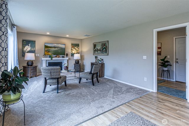 5490 Park Place Loop SE, Lacey, WA 98503