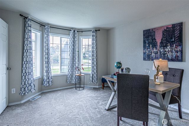 5490 Park Place Loop SE, Lacey, WA 98503