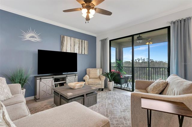 18028 GAWTHROP DRIVE 402, Bradenton, FL 34211