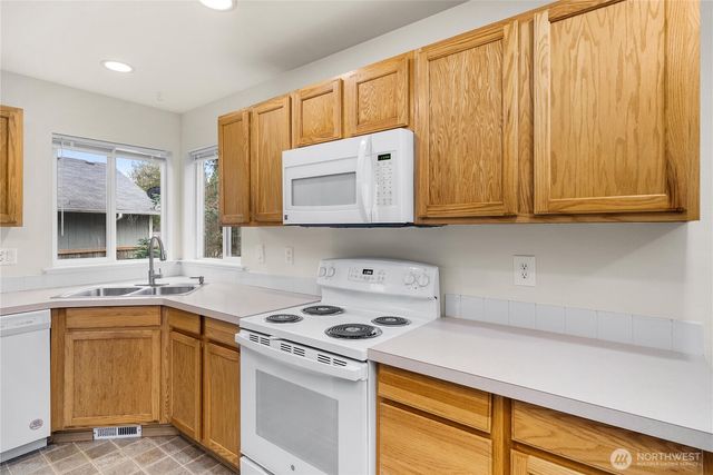 15107 Carter Loop SE, Yelm, WA 98597