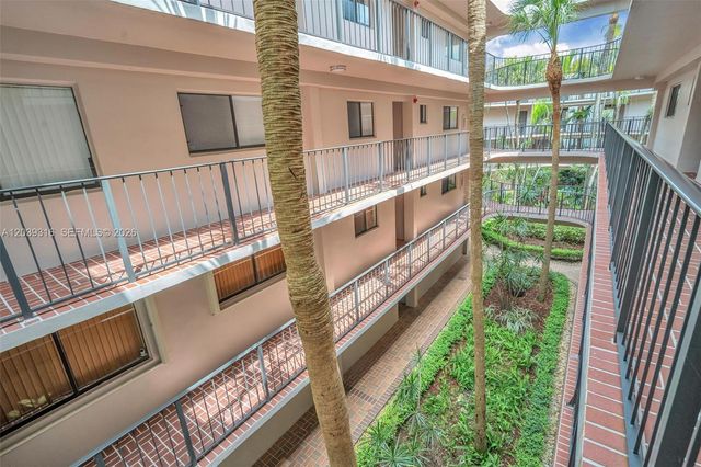 8700 SW 133rd Ave Rd 312, Miami, FL 33183