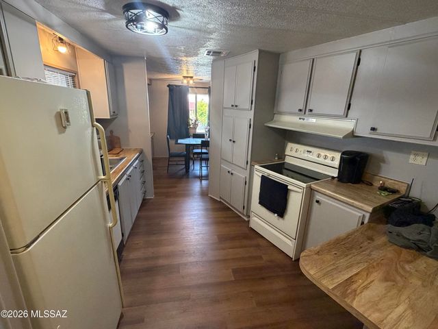 3411 S Camino Seco Unit 12, Tucson, AZ 85730
