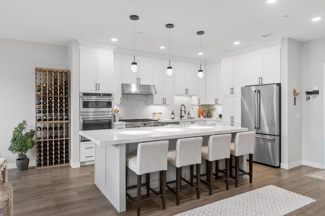 18 Artisan Dr Unit 519, Salem, NH 03079