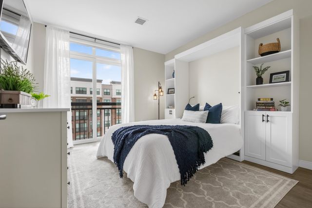 18 Artisan Dr Unit 519, Salem, NH 03079