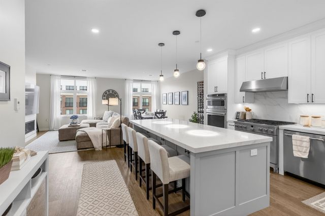 18 Artisan Dr Unit 519, Salem, NH 03079