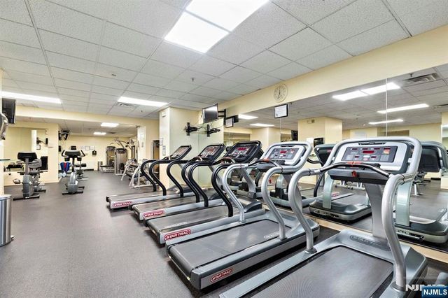 6040 Boulevard East 18c, West New York, NJ 07093