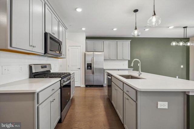 755 FINLAY DR, Souderton, PA 18964