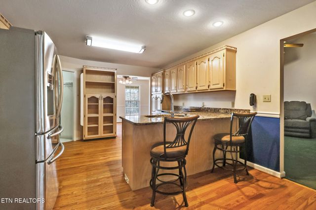 233 Redmon Rd, Wartburg, TN 37887