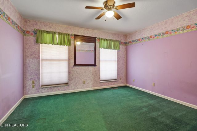 233 Redmon Rd, Wartburg, TN 37887