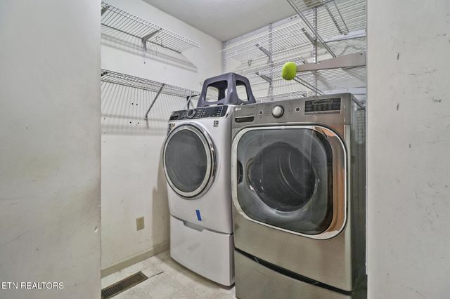 233 Redmon Rd, Wartburg, TN 37887