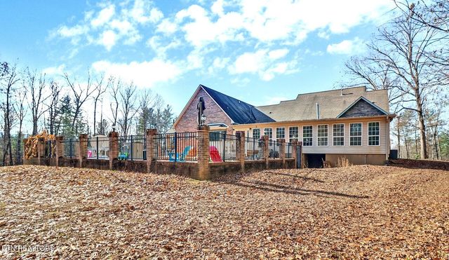 233 Redmon Rd, Wartburg, TN 37887