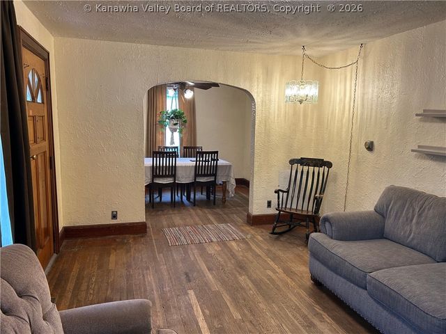 333 19th Street, Dunbar, WV 25064