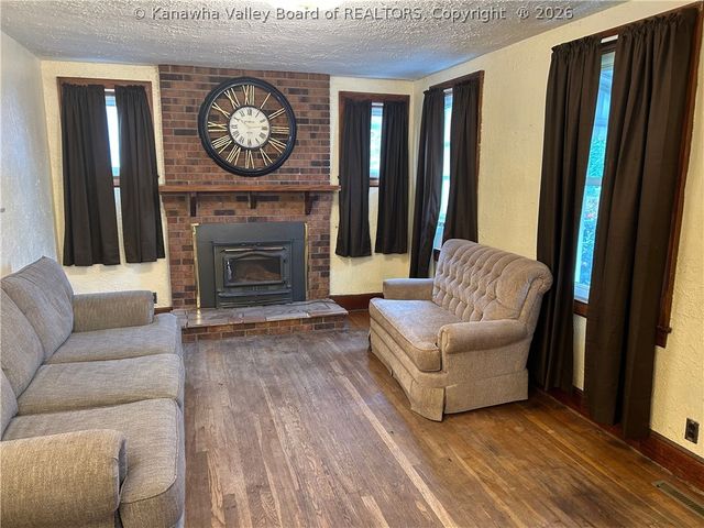 333 19th Street, Dunbar, WV 25064