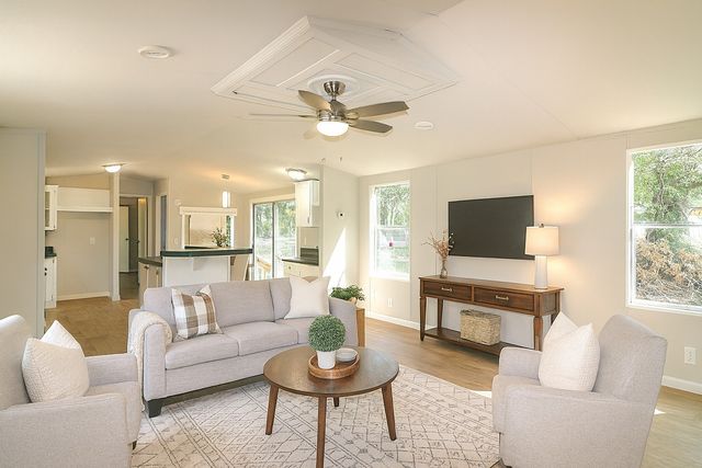 112 Private Road 483, Hillsboro, TX 76645