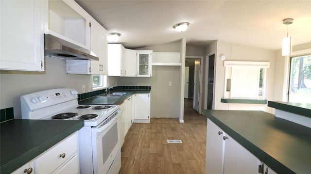 112 Private Road 483, Hillsboro, TX 76645