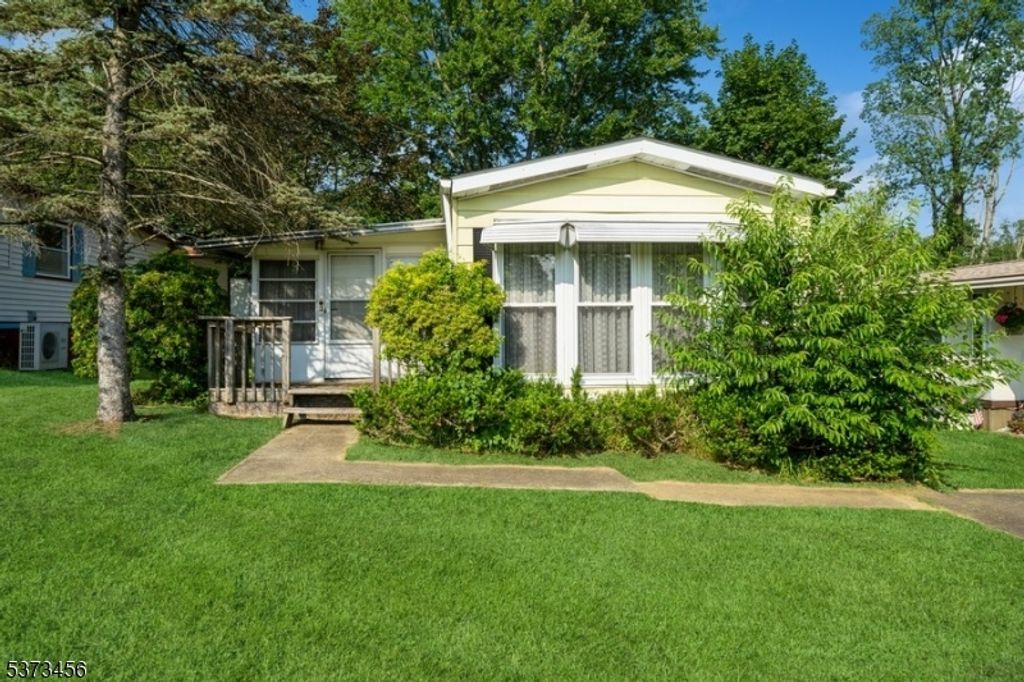 195 W Main St Unit 34 34, Chester Boro, NJ 07930