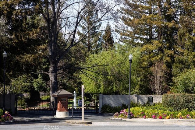 72 Bay Tree Lane, Los Altos, CA 94022