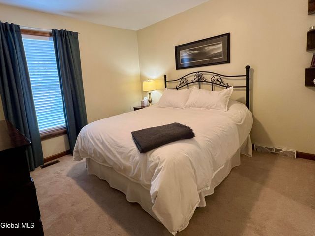 1 Taylor Street, Saratoga Springs, NY 12866