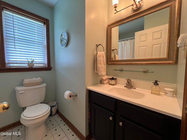 1 Taylor Street, Saratoga Springs, NY 12866