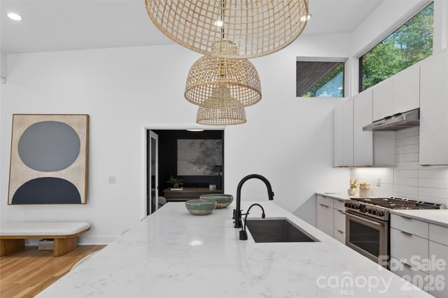 4438 Raney Way, Charlotte, NC 28205