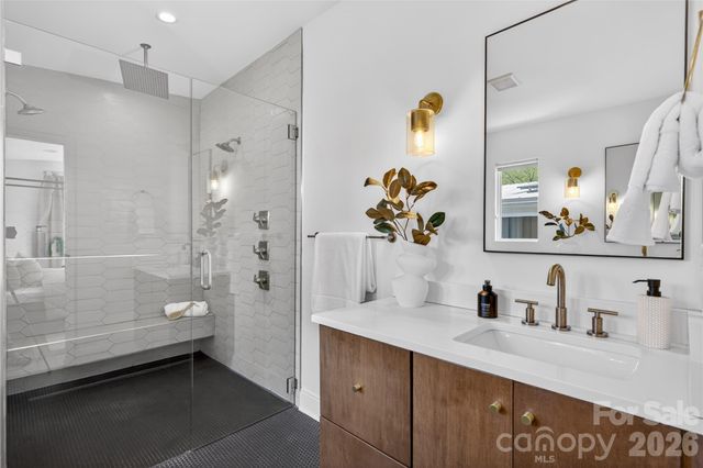 4438 Raney Way, Charlotte, NC 28205