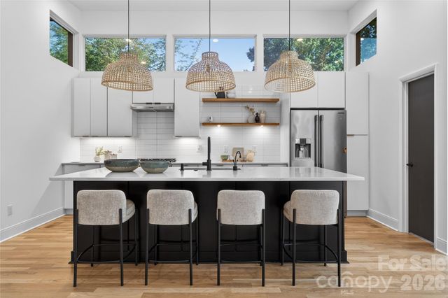 4438 Raney Way, Charlotte, NC 28205