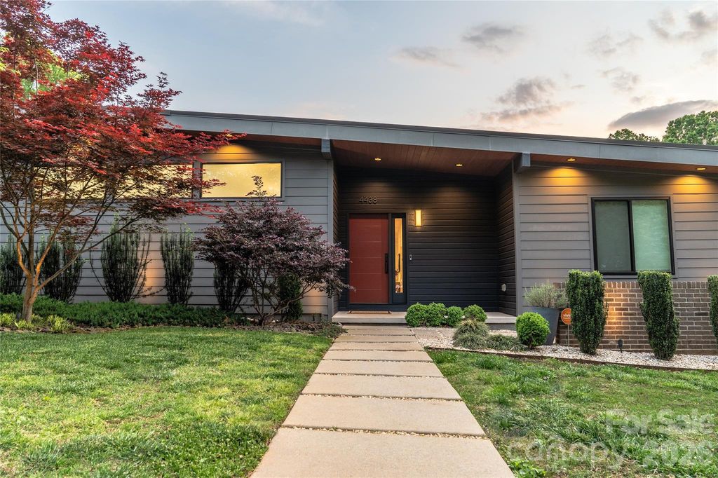 4438 Raney Way, Charlotte, NC 28205