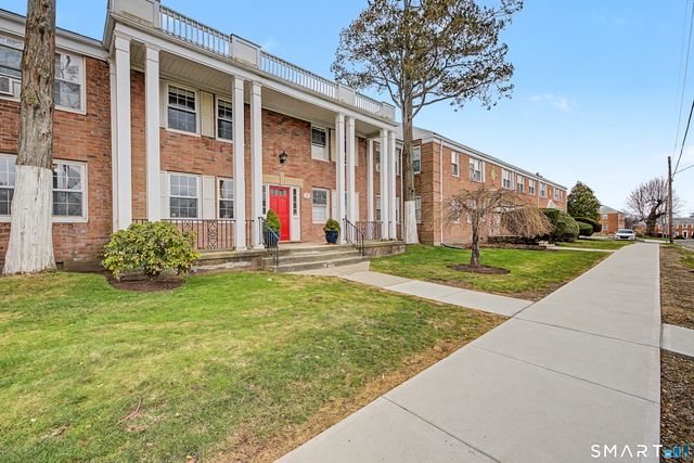 53 Standish Road 1, Stamford, CT 06902