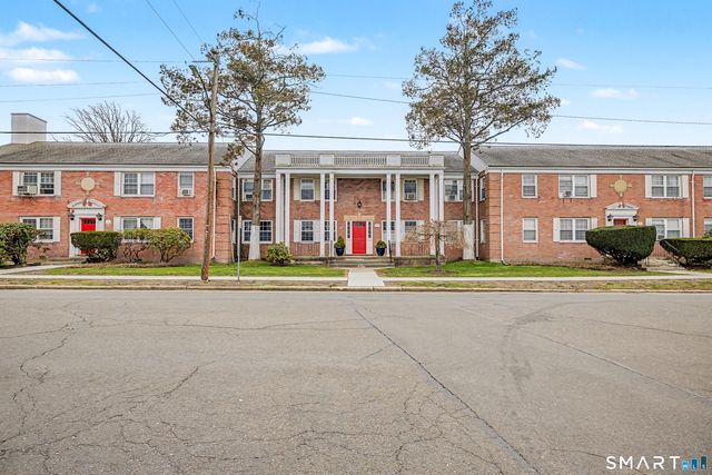 53 Standish Road 1, Stamford, CT 06902