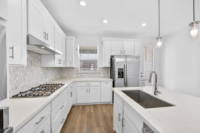 423 Cherry Laurel Drive, Little Elm, TX 75068