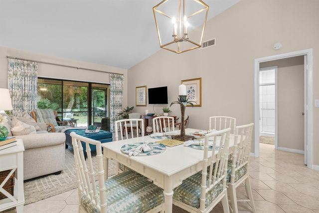 1544 SW Silver Pine Way F-104, Palm City, FL 34990